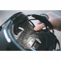 CASQUE VELO TEEN 500 BLACK -VÉLOS VTT Soldes Magasin casque velo teen 500 black 8 600x600 1