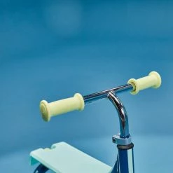 PORTEUR EVOLUTIF DRAISIENNE 2EN1 - BLEU/ CREME -VÉLOS VTT Soldes Magasin porteur evolutif draisienne 2en1 bleu creme 4 600x600 1