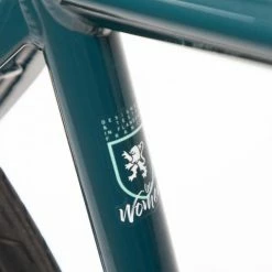 TRIBAN REGULAR FEMME CINTRE PLAT ÉMERAUDE -VÉLOS VTT Soldes Magasin triban regular femme cintre plat emeraude 2 600x600 1