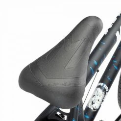 VELO BMX ENFANT CURB 20'' - NOIR / BLEU -VÉLOS VTT Soldes Magasin velo bmx enfant curb 20 2 1 600x600 1