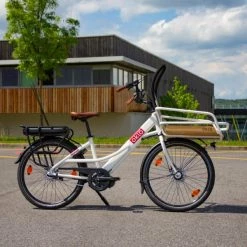 VÉLO CARGO COMPACT ÉLECTRIQUE - FAMILÉÖ 7 VITESSES BLANC -VÉLOS VTT Soldes Magasin velo cargo compact electrique famileo 7 vitesses blanc 3 600x600 1