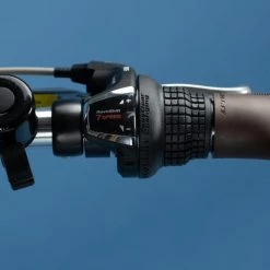 VELO DE VILLE ELECTRIQUE ELOPS 900 CADRE HAUT BLEU MARINE -VÉLOS VTT Soldes Magasin velo de ville electrique elops 900 cadre haut bleu marine 14 600x600 1