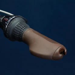 VELO DE VILLE ELECTRIQUE ELOPS 900 CADRE HAUT BLEU MARINE -VÉLOS VTT Soldes Magasin velo de ville electrique elops 900 cadre haut bleu marine 3 600x600 1