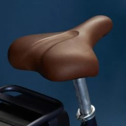 VELO DE VILLE ELECTRIQUE ELOPS 900 E CADRE BAS BLEU MARINE -VÉLOS VTT Soldes Magasin velo de ville electrique elops 900 e cadre bas bleu marine 2 600x600 1