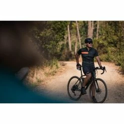 VELO GRAVEL TRIBAN GRVL 120 17 VELO GRAVEL TRIBAN GRVL 120 -VÉLOS VTT Soldes Magasin velo gravel triban grvl 120 7 600x600 1