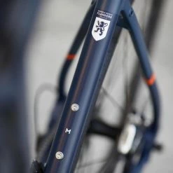 VELO ROUTE CINTRE PLAT CYCLOTOURISTE TRIBAN RC520 (FREIN DISQUE) 30 VELO ROUTE CINTRE PLAT CYCLOTOURISTE TRIBAN RC520 (FREIN DISQUE) -VÉLOS VTT Soldes Magasin velo route cintre plat cyclotouriste triban rc520 frein disque 11 600x600 1