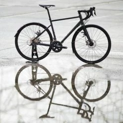 VELO ROUTE CYCLOTOURISTE TRIBAN RC500 NOIR (FREIN DISQUE) -VÉLOS VTT Soldes Magasin velo route cyclotouriste triban rc500 noir frein disque 10 600x600 1