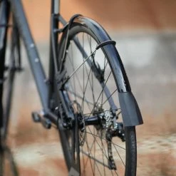 VELO ROUTE CYCLOTOURISTE TRIBAN RC500 NOIR (FREIN DISQUE) -VÉLOS VTT Soldes Magasin velo route cyclotouriste triban rc500 noir frein disque 11 600x600 1