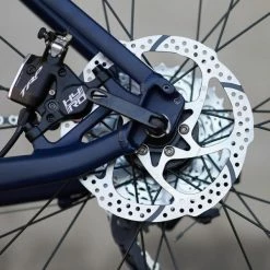 VELO ROUTE CYCLOTOURISTE TRIBAN RC520 (FREIN DISQUE) -VÉLOS VTT Soldes Magasin velo route cyclotouriste triban rc520 frein disque 4 600x600 1