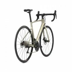 VÉLO ROUTE FEMME EDR CARBONE DISC SHIMANO 105 BORDEAUX -VÉLOS VTT Soldes Magasin velo route femme edr carbone disc shimano 105 beige 3 600x600 1