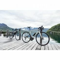 VÉLO ROUTE FEMME EDR CARBONE DISC SHIMANO 105 BEIGE -VÉLOS VTT Soldes Magasin velo route femme edr carbone disc shimano 105 beige 9 1 600x600 1