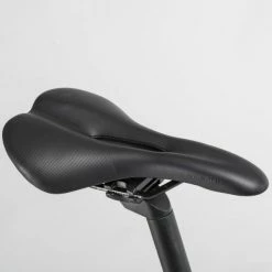 VÉLO ROUTE FEMME TRIBAN EASY BLANC -VÉLOS VTT Soldes Magasin velo route femme triban easy blanc 11 600x600 1