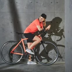 VÉLO ROUTE FEMME TRIBAN EASY CORAIL 25 VÉLO ROUTE FEMME TRIBAN EASY CORAIL -VÉLOS VTT Soldes Magasin velo route femme triban easy corail 11 600x600 1